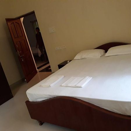 Agnelo'S Holiday Homes แคนโดลิม ภายนอก รูปภาพ