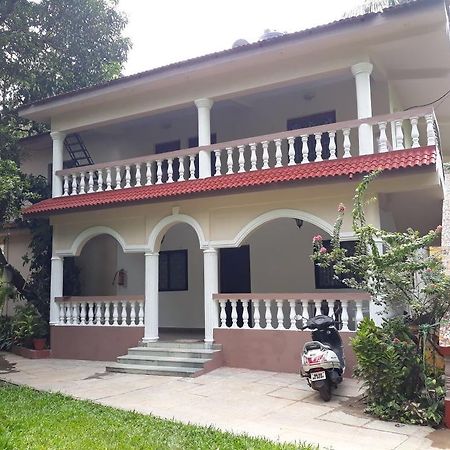 Agnelo'S Holiday Homes แคนโดลิม ภายนอก รูปภาพ